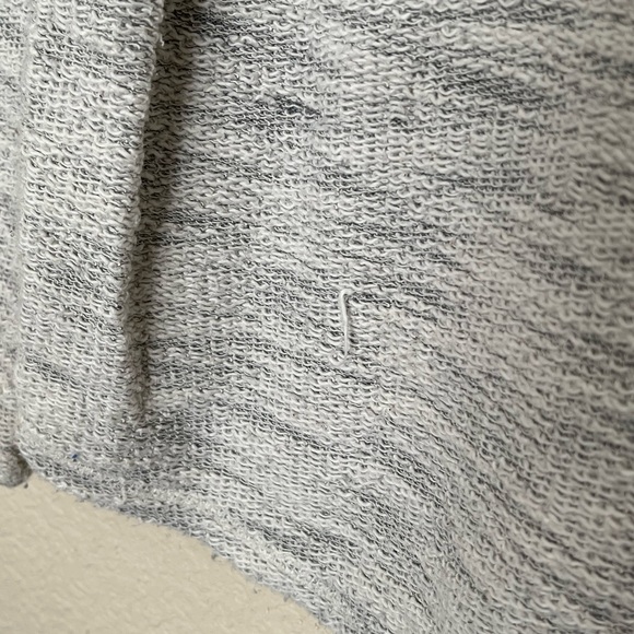 Forever 21 | Women’s Lightweight Sweater - Picture 11 of 12